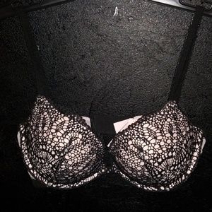 NWT Victoria's Secret bra